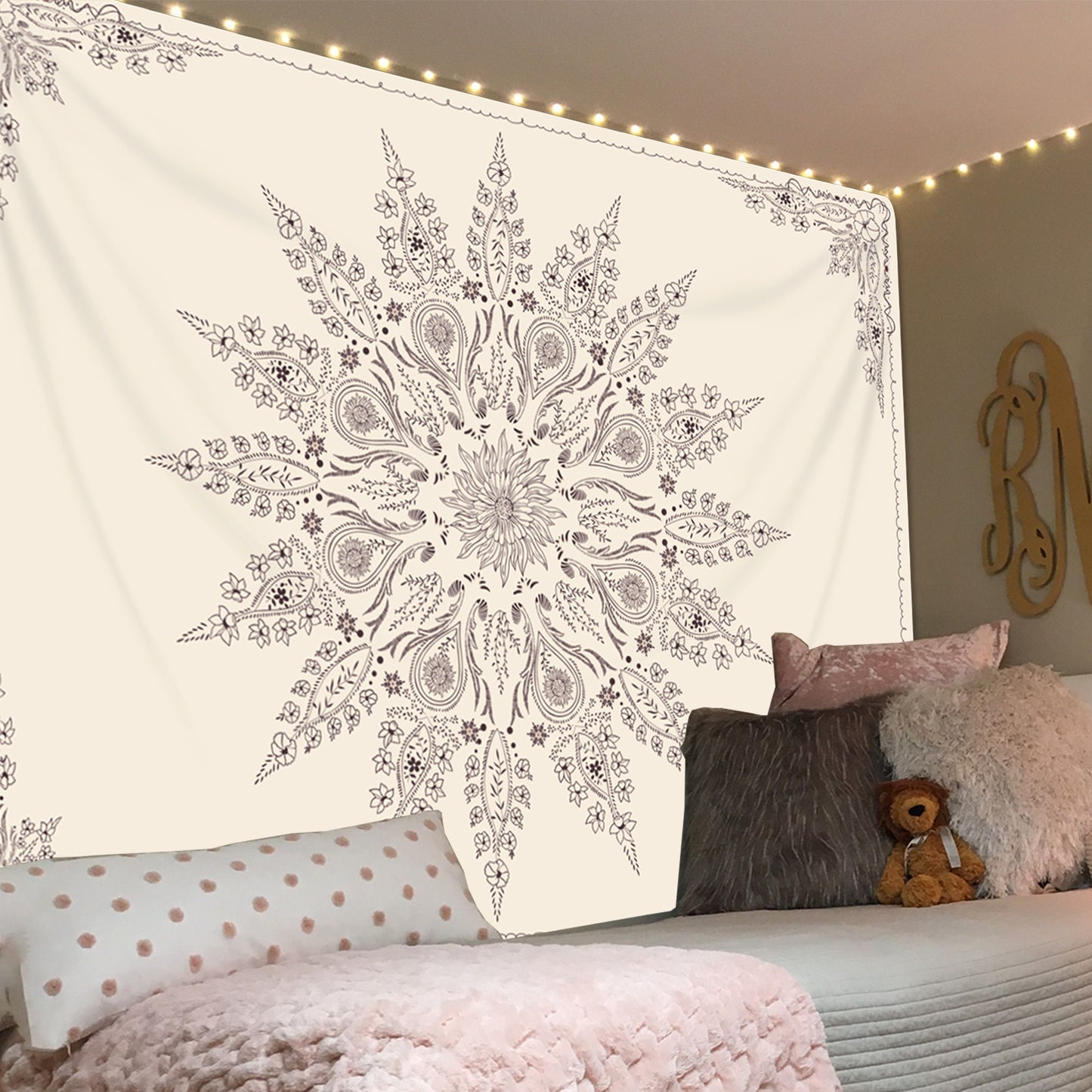 Simpkeely Mandala Floral Tapestry, Aesthetic Flower Bohemian Wall Hanging Decor, Medallion Boho Art Print Tapestries for Bedroom, Living Room